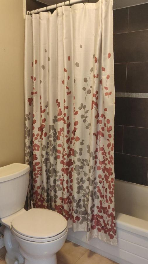 The Comfort Stay At City Of 皮克林 外观 照片